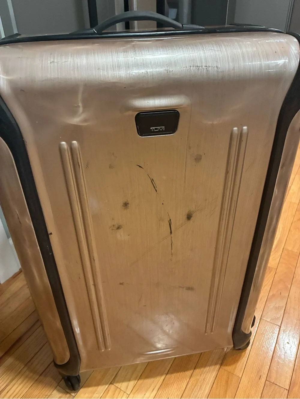 Tumi good used